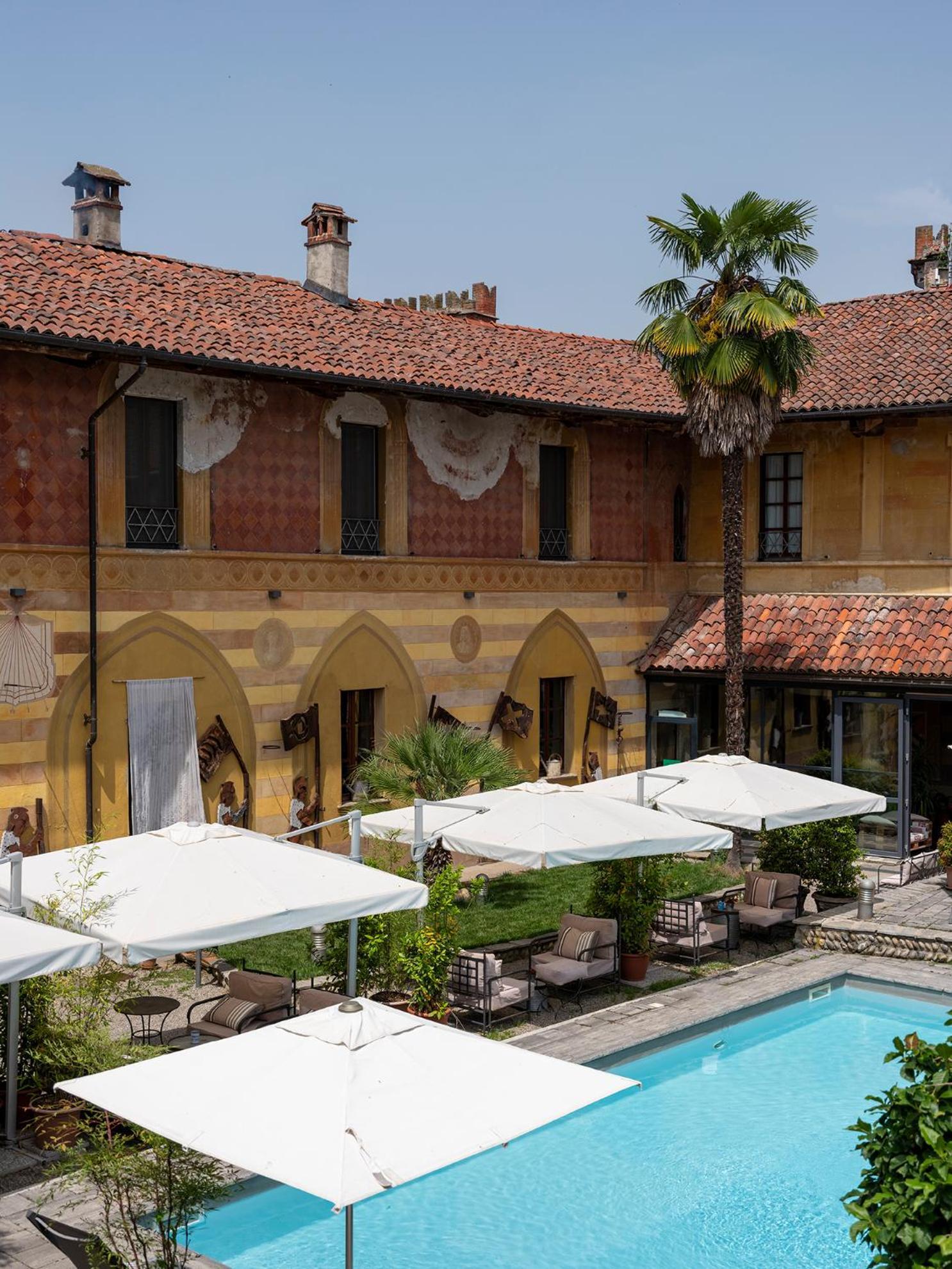 Al Castello Resort Sillavengo Luaran gambar