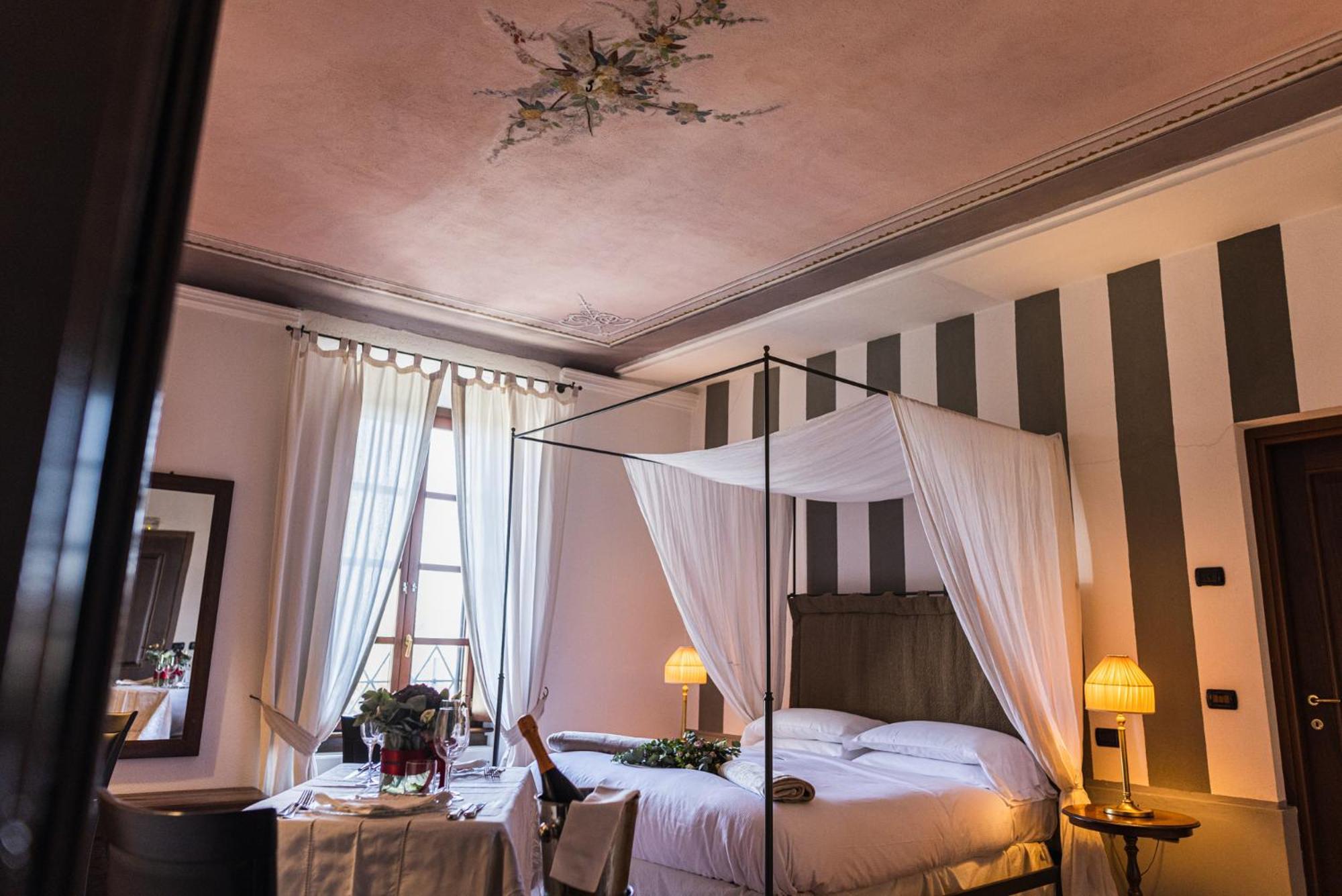 Al Castello Resort Sillavengo Luaran gambar