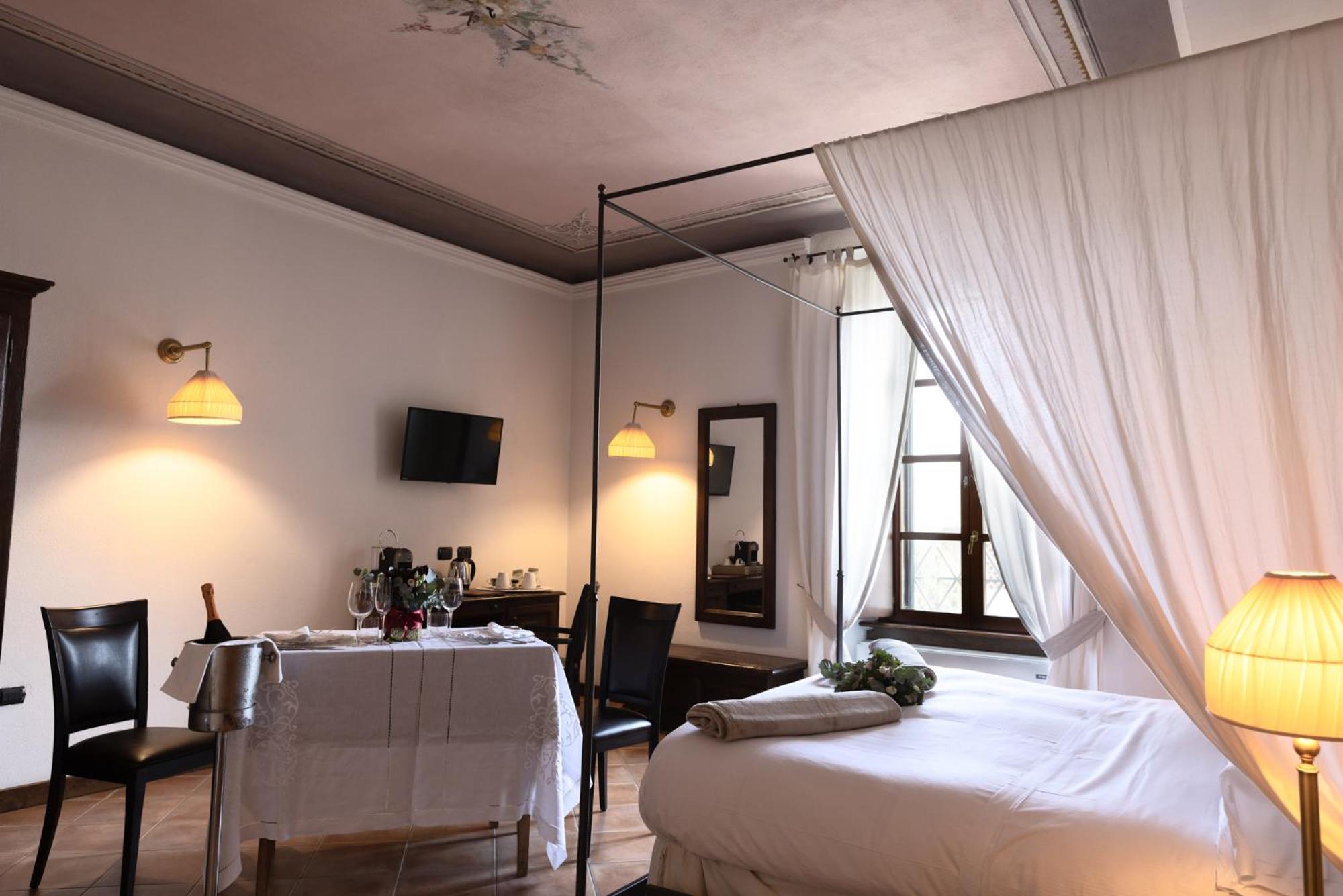 Al Castello Resort Sillavengo Luaran gambar