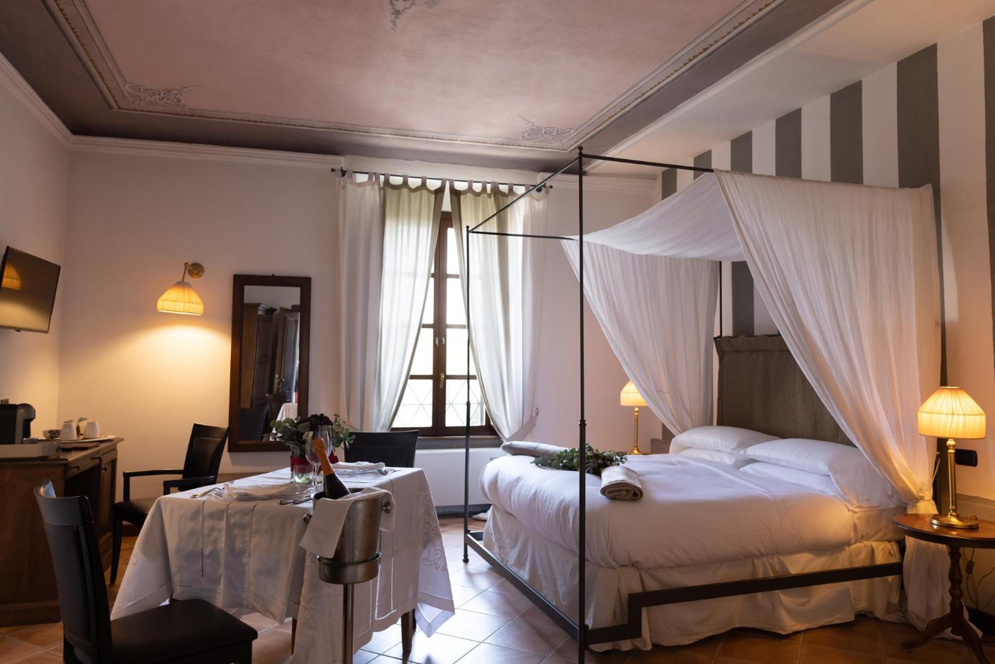 Al Castello Resort Sillavengo Luaran gambar